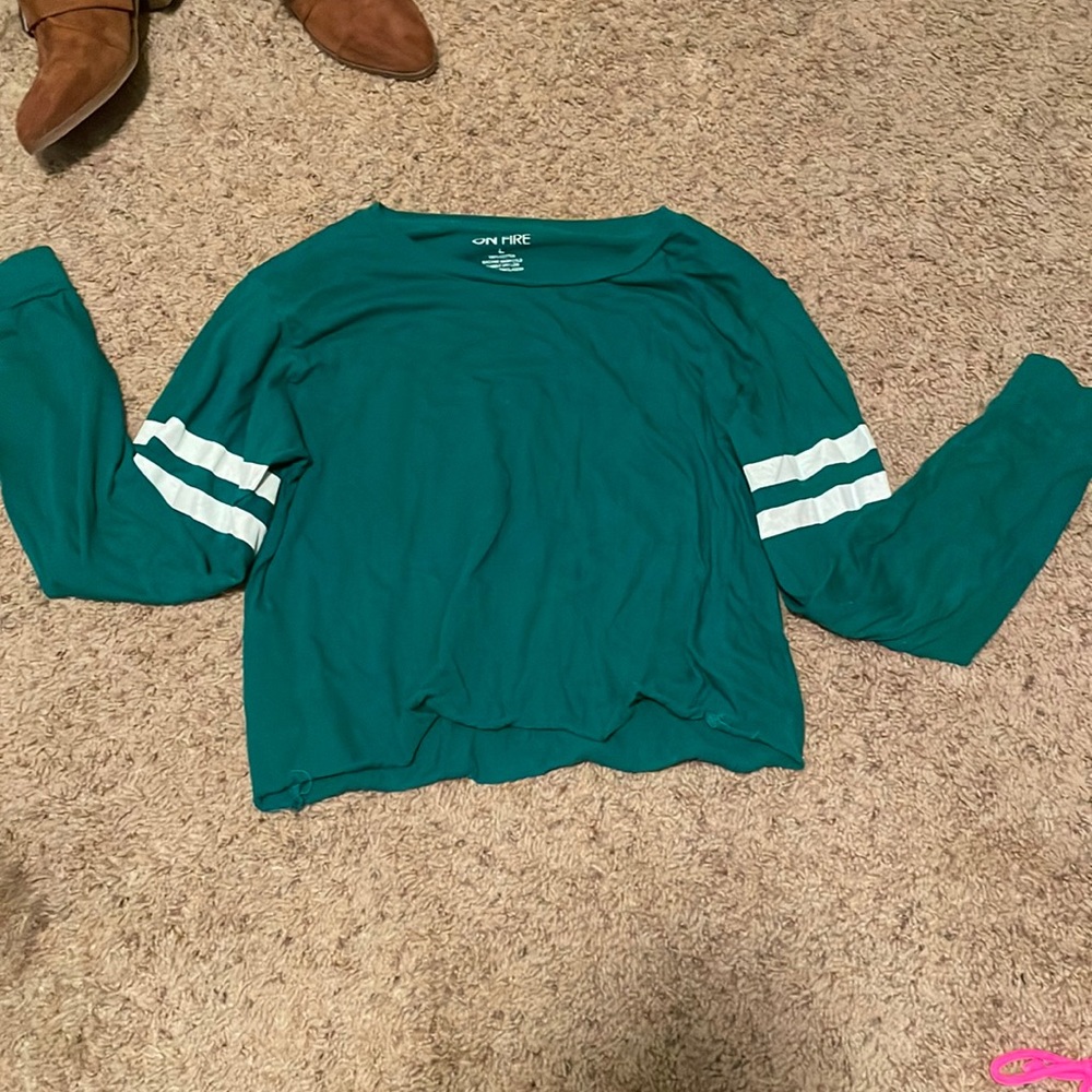 Long Sleeve Green Crop Top